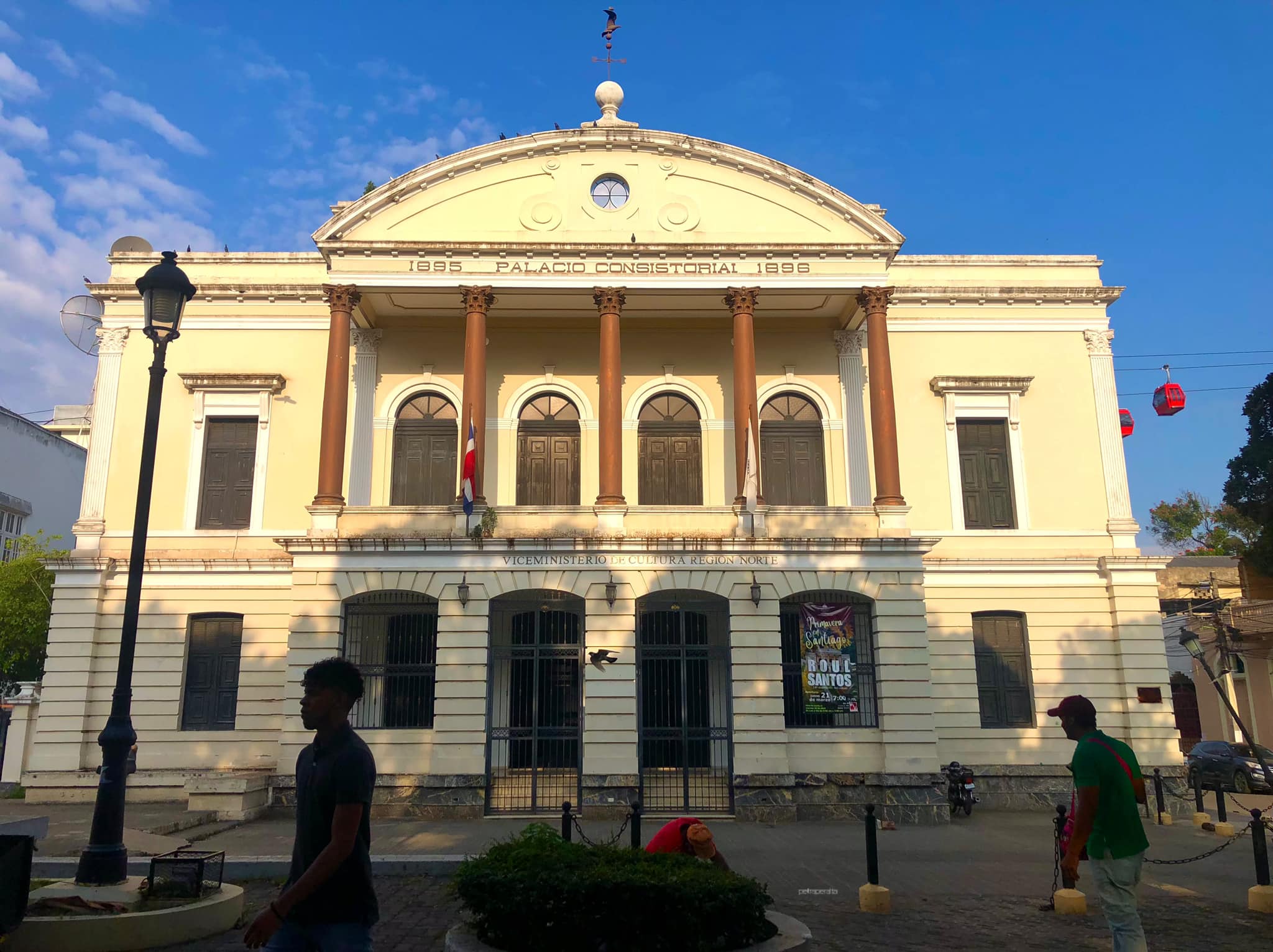 EL CENTRO HISTORICO DE SANTIAGO: A 35 AÑOS DE SU DECLARATORIA