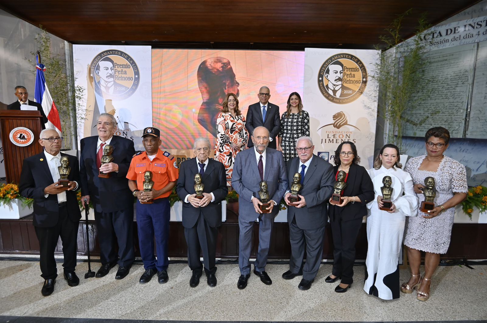 Ateneo Amantes de la Luz reconoce a figuras ejemplares del país con el Premio Peña y Reinoso al Magisterio Nacional