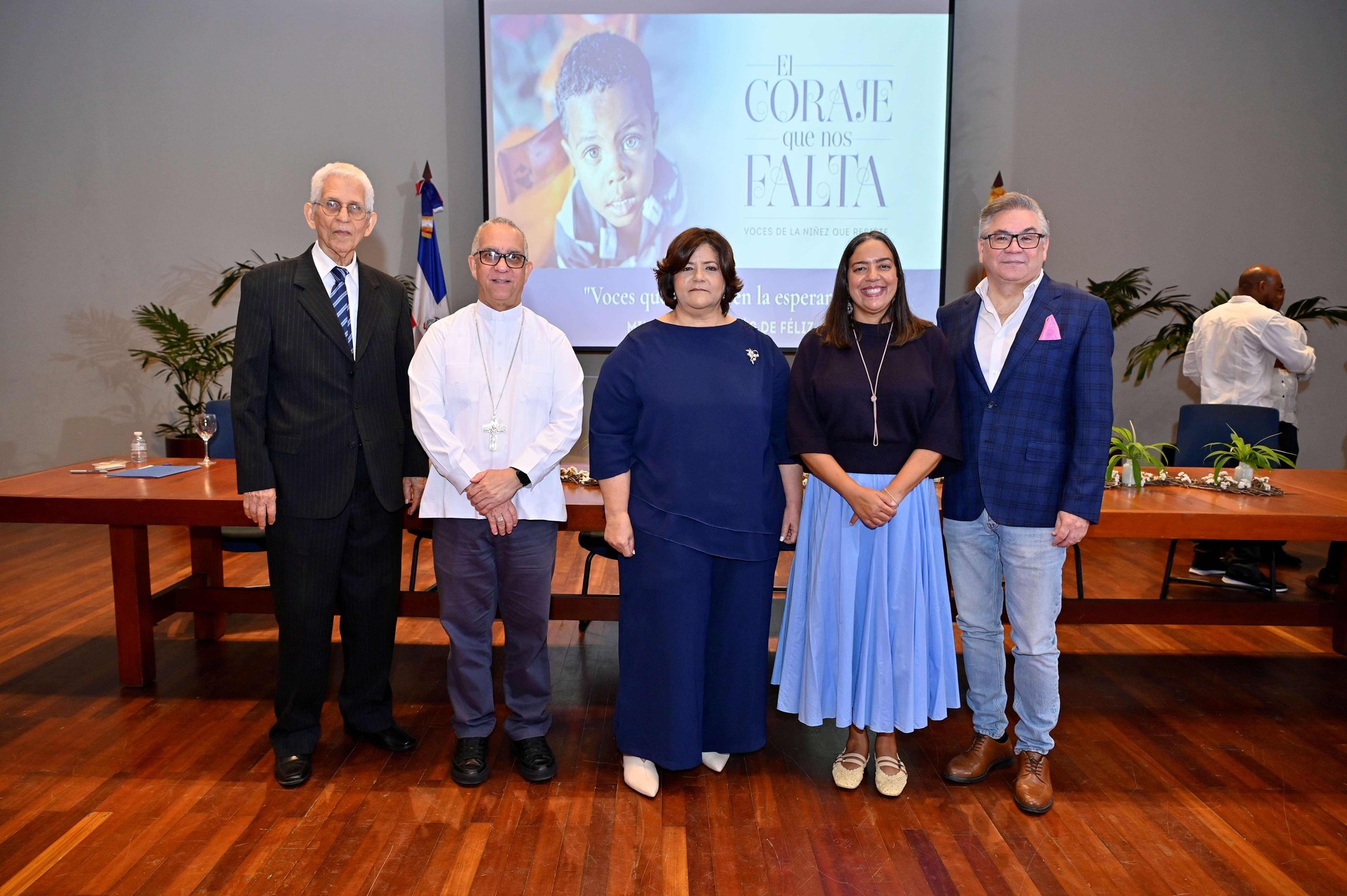 El Coraje que Nos Falta.  Nueva obra literaria de Milagros de Jesús de Félix.