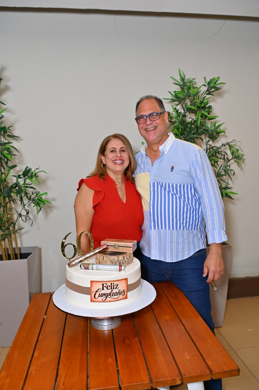Francisco Castellanos: 60 años celebrados entre amigos